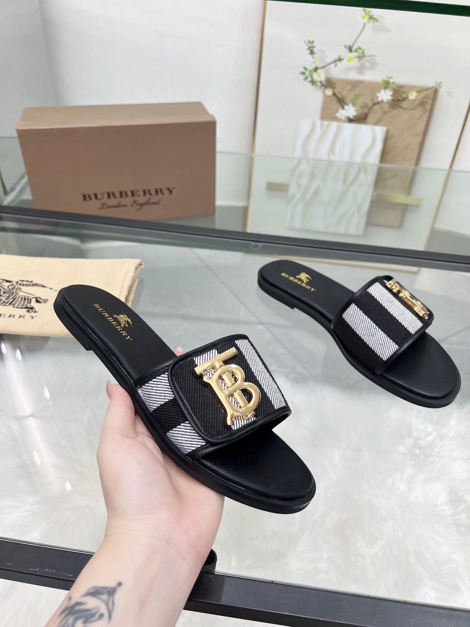 Burberry sz35-43 17